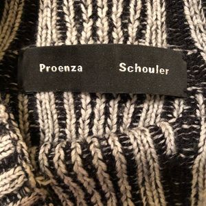 This is very pretty oversize sweater ❤️